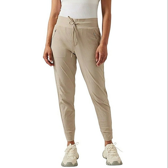 NWOT Athleta Trekkie North Joggers Khaki Mid Rise Zip Pockets Horpcore Hiking 8 - Picture 1 of 16
